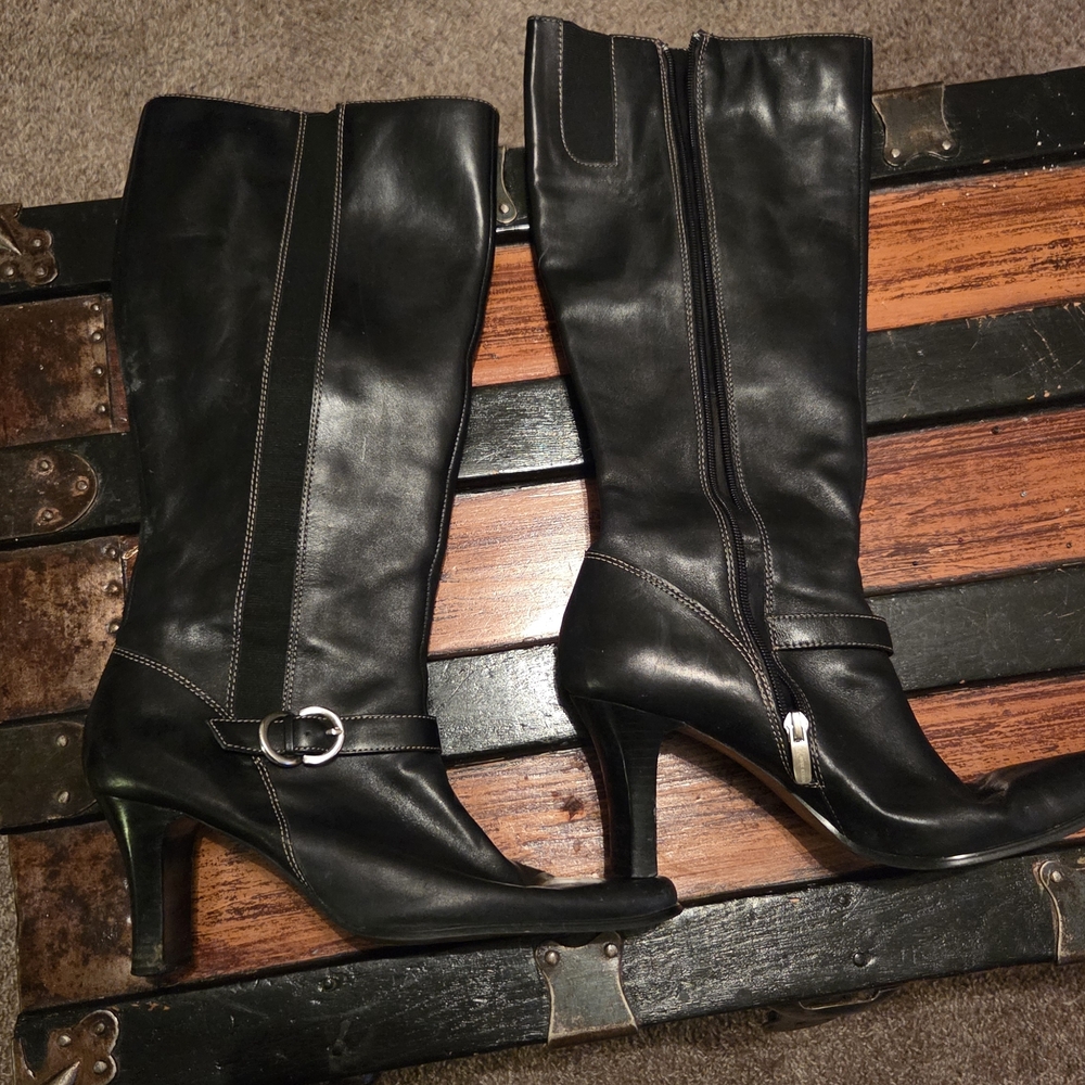 Anne Klein Black Heeled Boots with Buckle